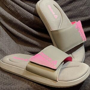 Reebok - New - Women's Gray and Pink Slides